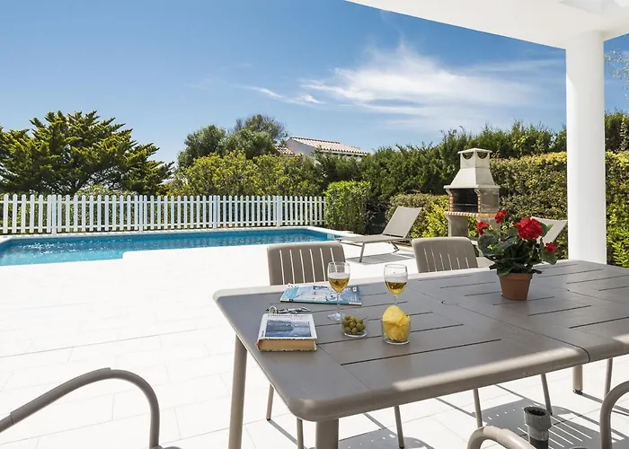 Villas Calan Bosch Feli * קאלאן בוש